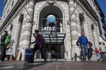 AT&T in Early Talks With U.S. Officials for Time Warner Approval