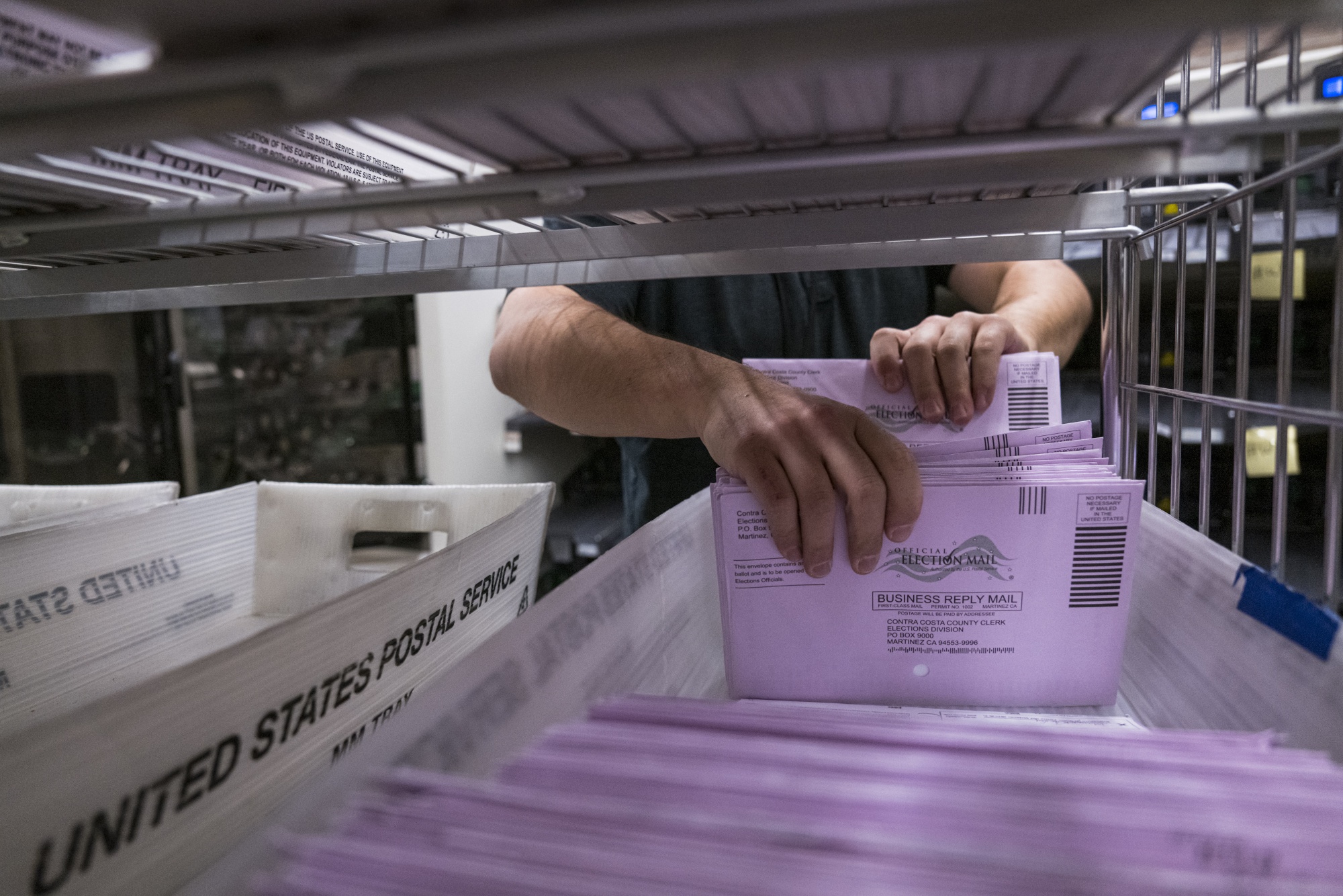 can mail in ballots be dropped off on election day