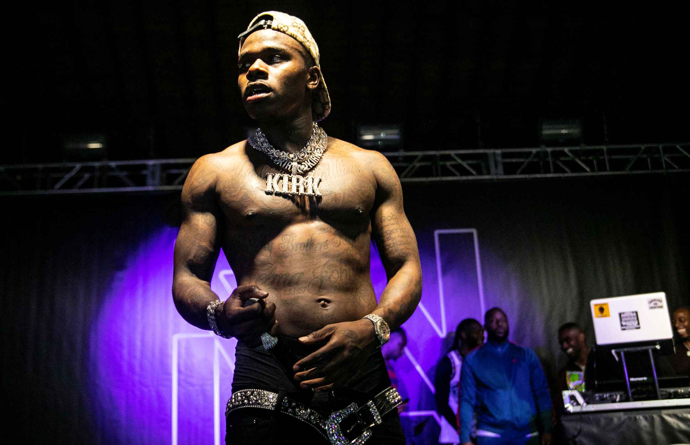 Da baby. DABABY рэпер. DABABY торс. DABABY цепь. DABABY рост.