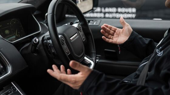 UAE Seeks to Help Tesla Accelerate Autonomous Driving Push