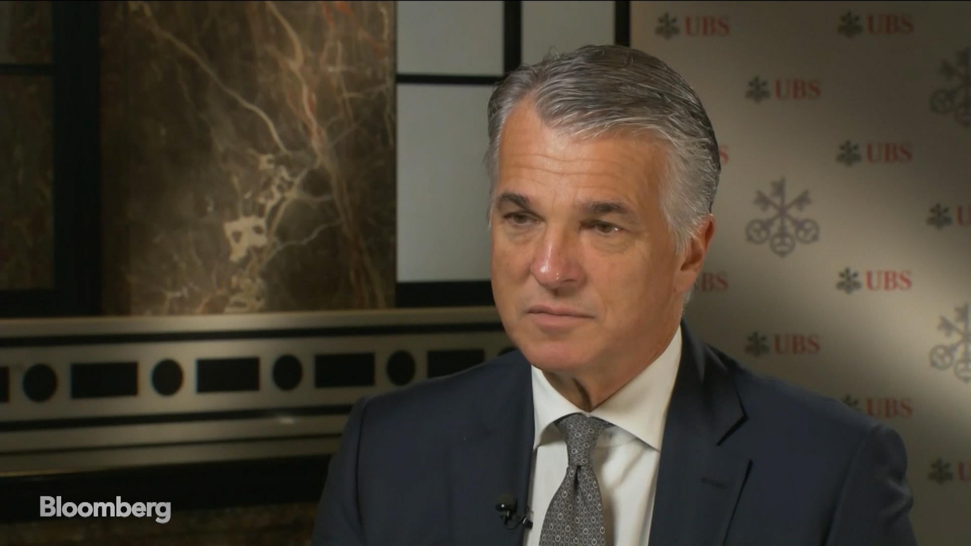 Ubs Gets Boost From Wealthy Asians As Investment Bank Trails