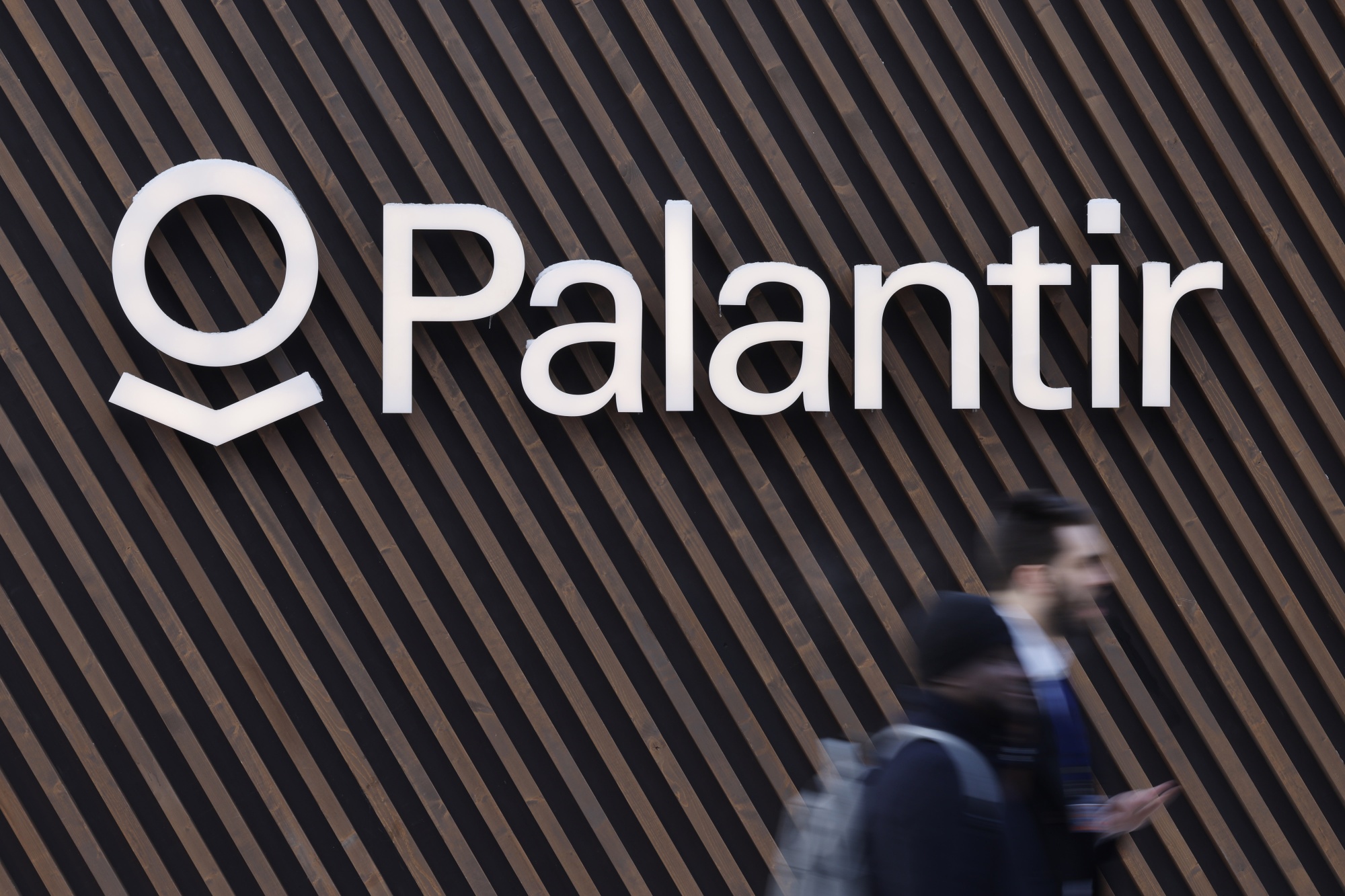 Palantir branding.