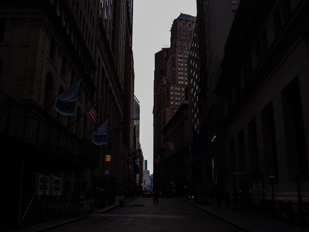 
                            Investors Pour Another $4 Billion Into US High-Grade Bond Funds