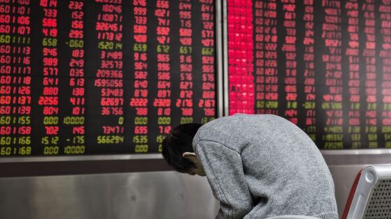 China Stock Rout Spreads Amid Fears of Foreign Investor Exodus