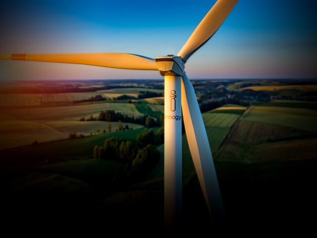 Video player cover image