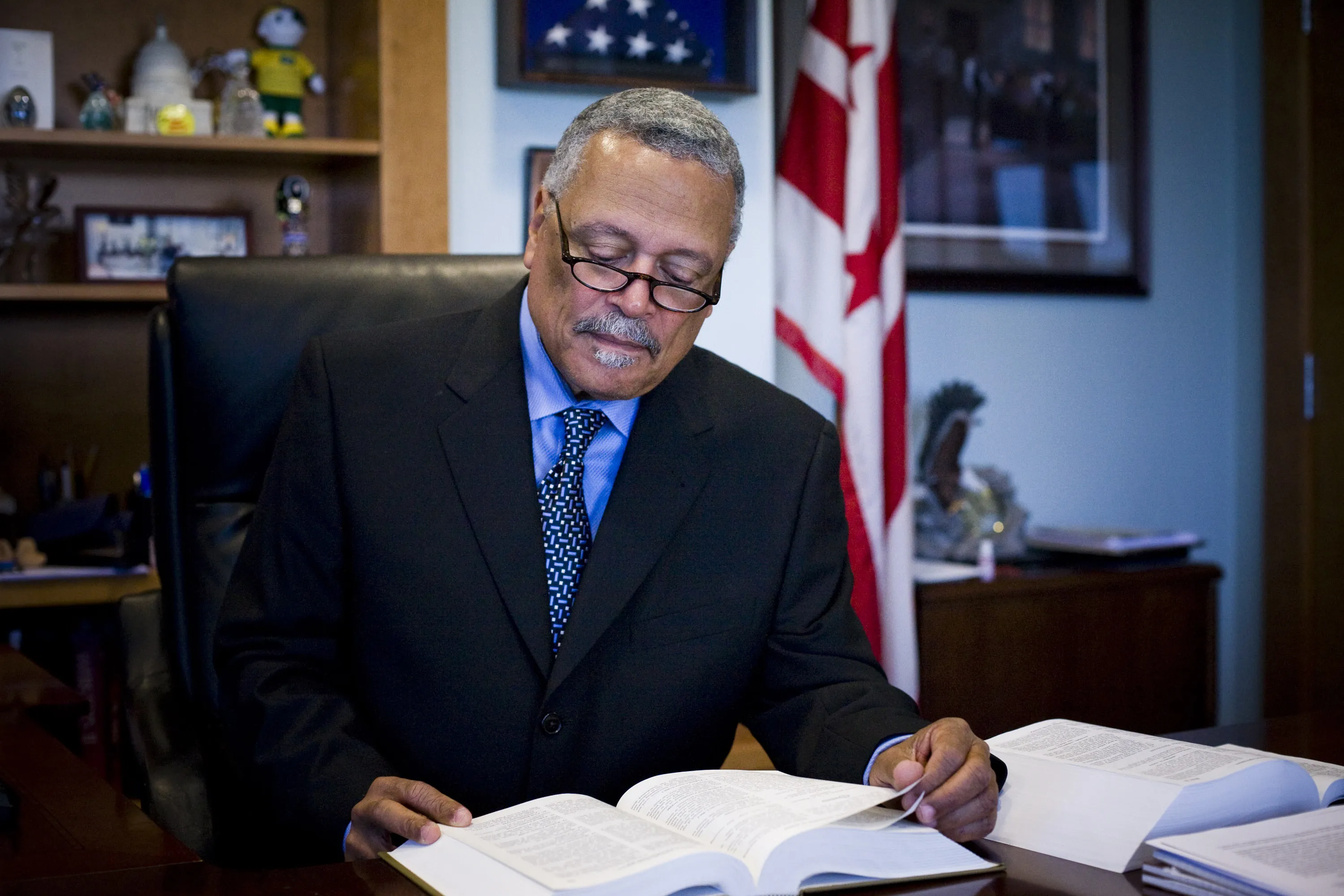 Jan. 6 Judge Targeted in SWAT Hoax Likely Won't Be the Last - Bloomberg