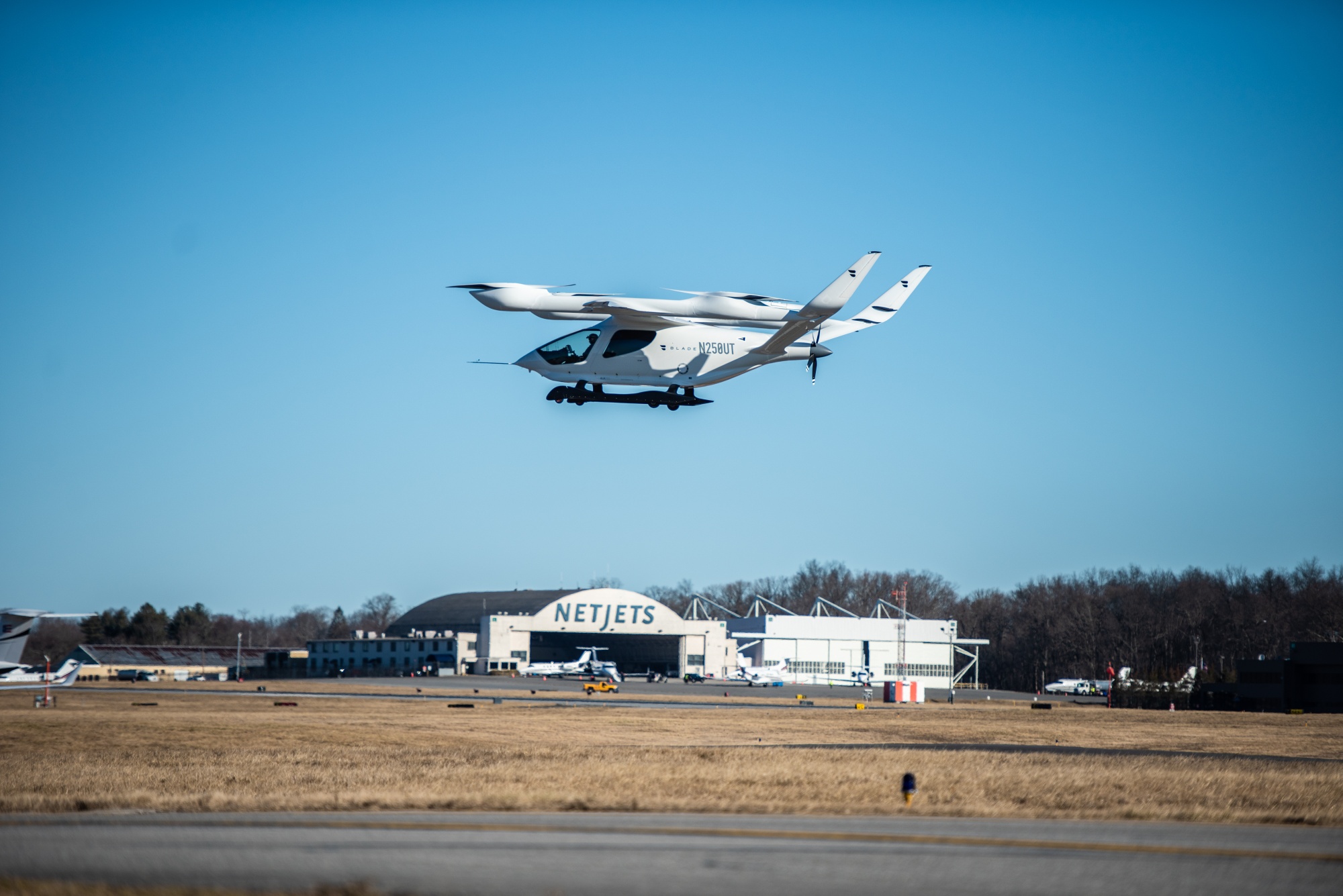 Air Force Receives Its First Electric Air Taxi - The New York Times