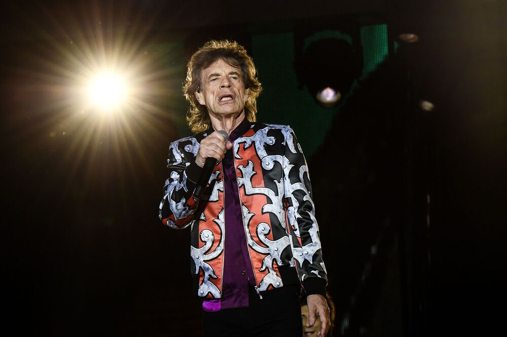 Moves Like Jagger Mick S Partner Debuts Stones Themed Dance
