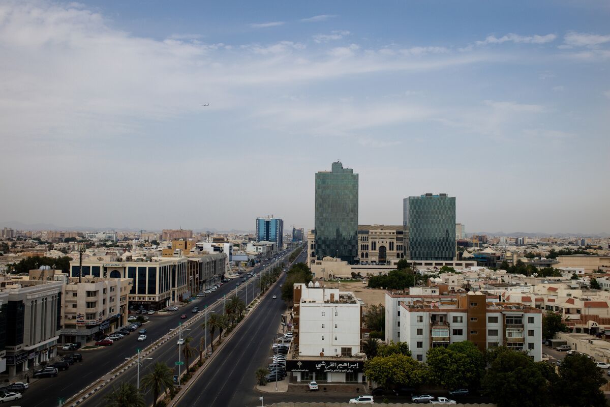 Fawaz Alhokair's M&S deal in Saudi ends, still partners elsewhere