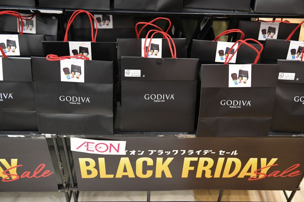 ブラックフライデー」日本でも定着、物価高で今年は生活必需品人気