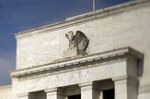 1503907360_Federal Reserve_04