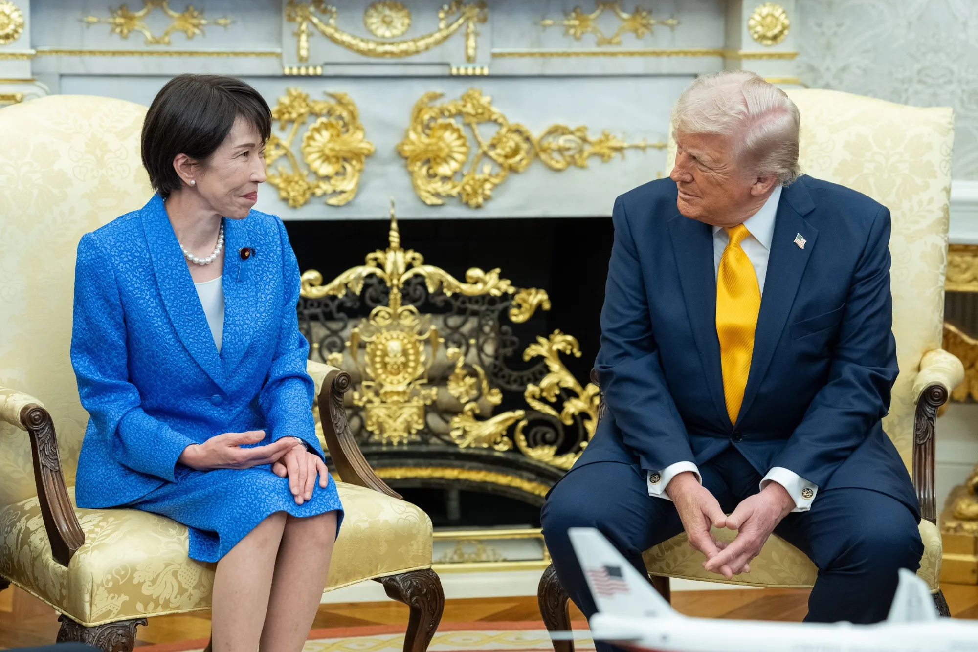 高市早苗首相（左）とトランプ米大統領