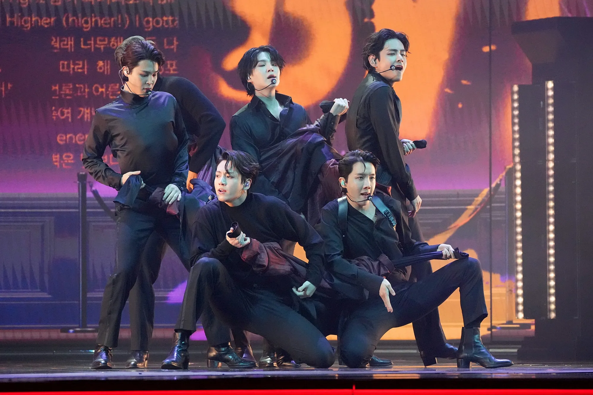 BTS、3月21日にソウル光化門で復帰公演－Netflixがライブ配信 - Bloomberg