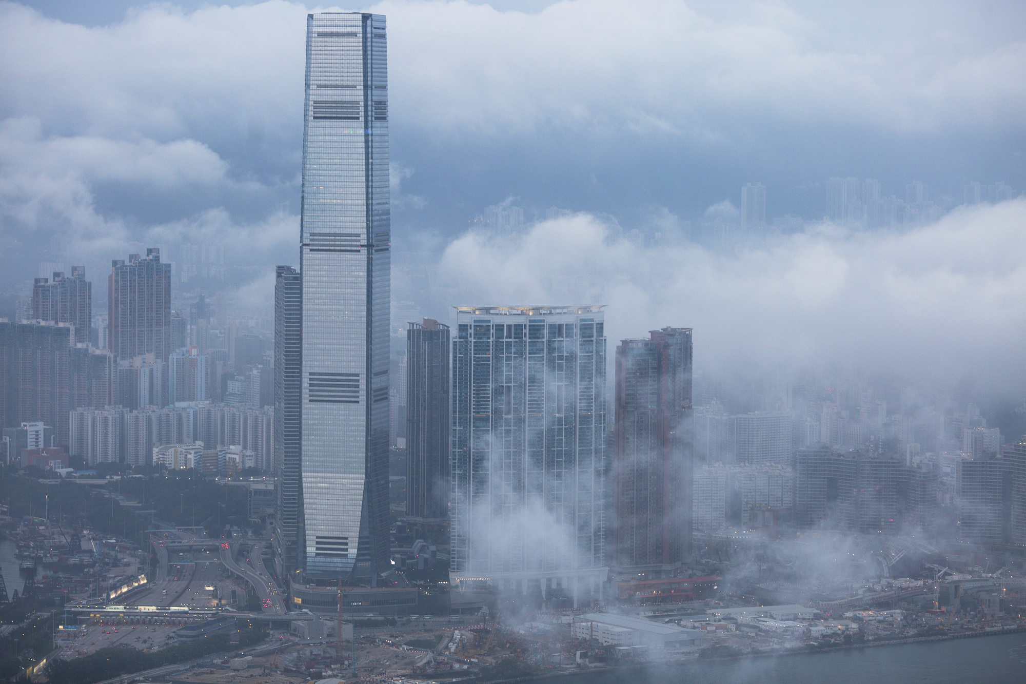 Under a cloud: Deutsche Bank may give up three floors in Hong Kong’s tallest skyscraper.