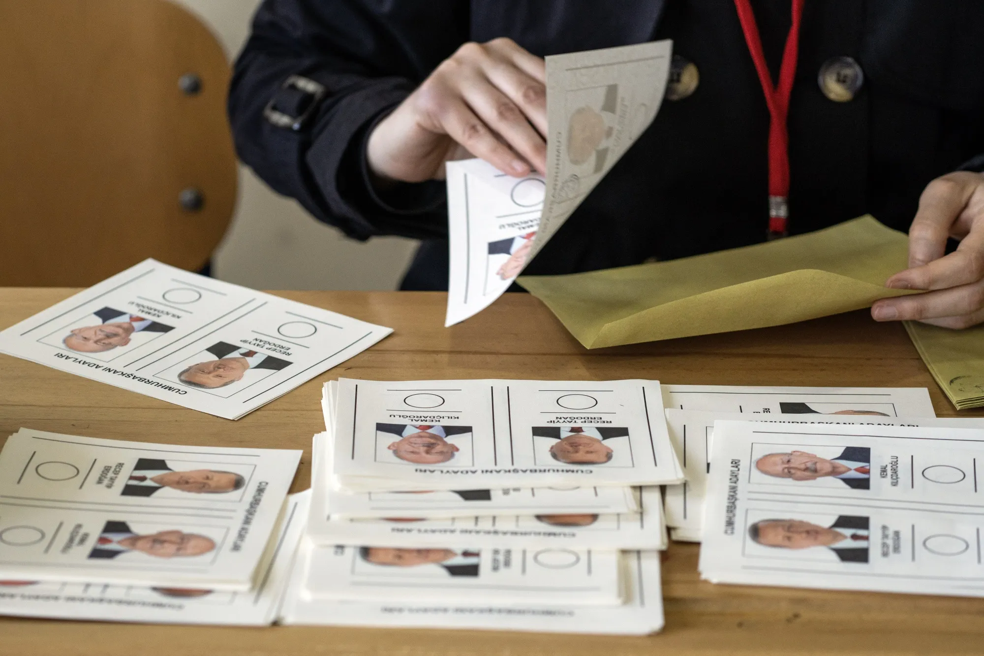 Turkey's presidential election candidates on ballots at a polling station in Ankara, Turkey, on&nbsp;May 28.