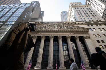 Stocks Notch Back-to-Back Rally As Dollar Climbs