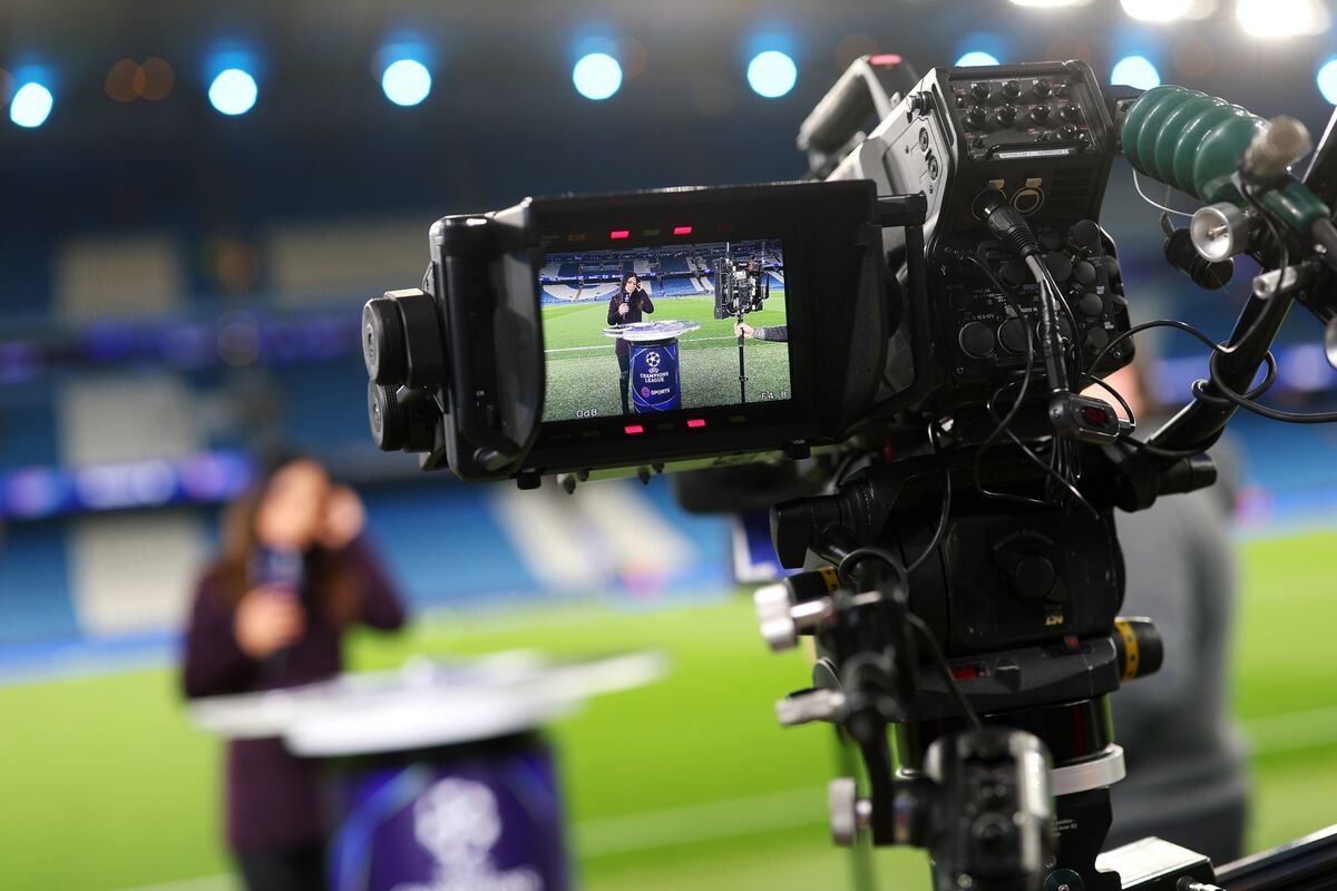 UEFA Plans Global Champions League Rights to Attract Streaming Giants