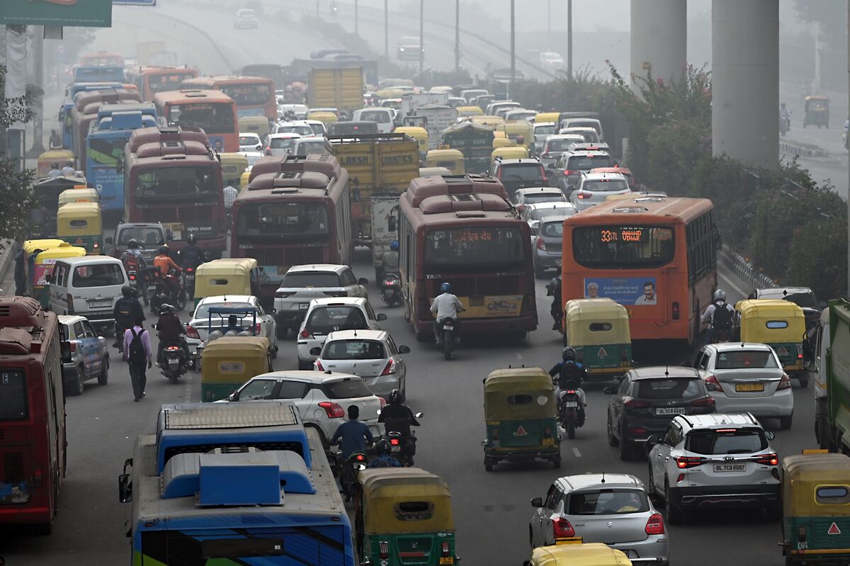 Automakers Clash with India Over ‘Aggressive’ Emission Limits