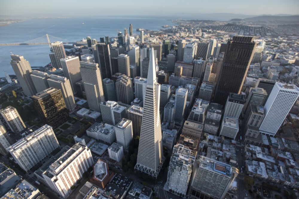 San Francisco S Transamerica Tower Selling To Nyc Developer