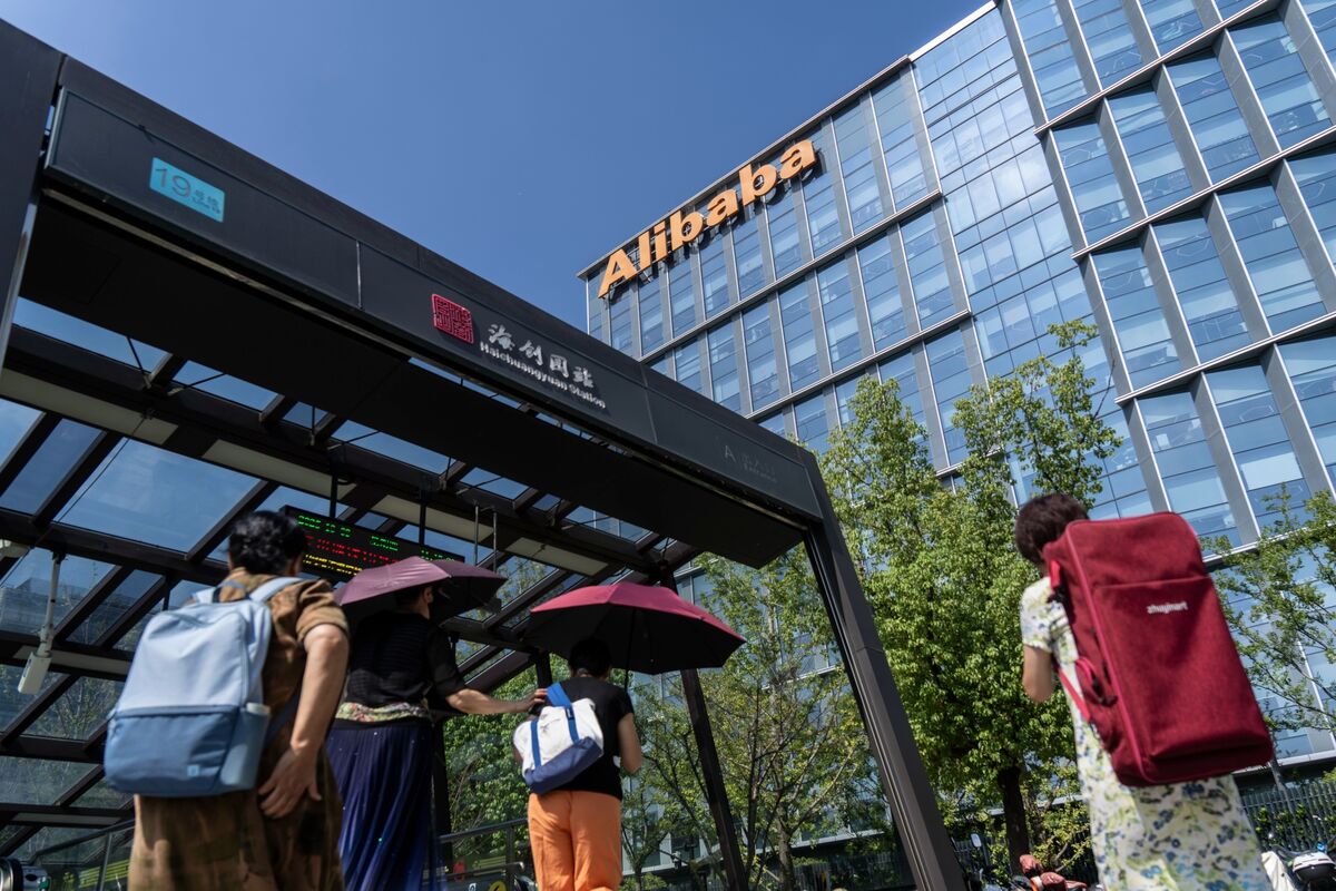 Alibaba Surges Past Tencent on Chip Buzz