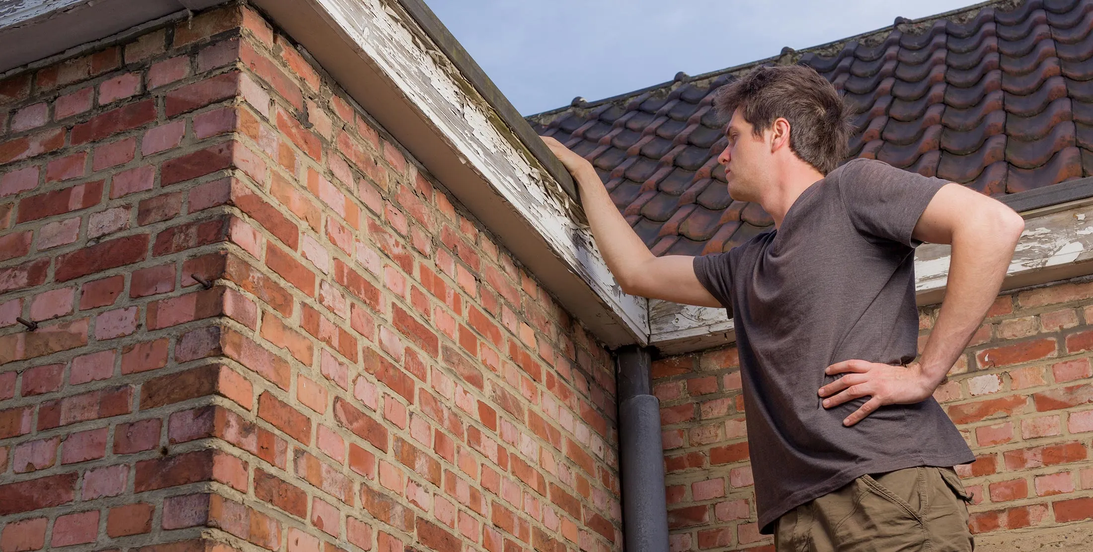 1484070969_house-roof-old