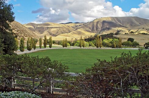 Stone Canyon Ranch’s 10,000 acres include two lakes, a river and streams.