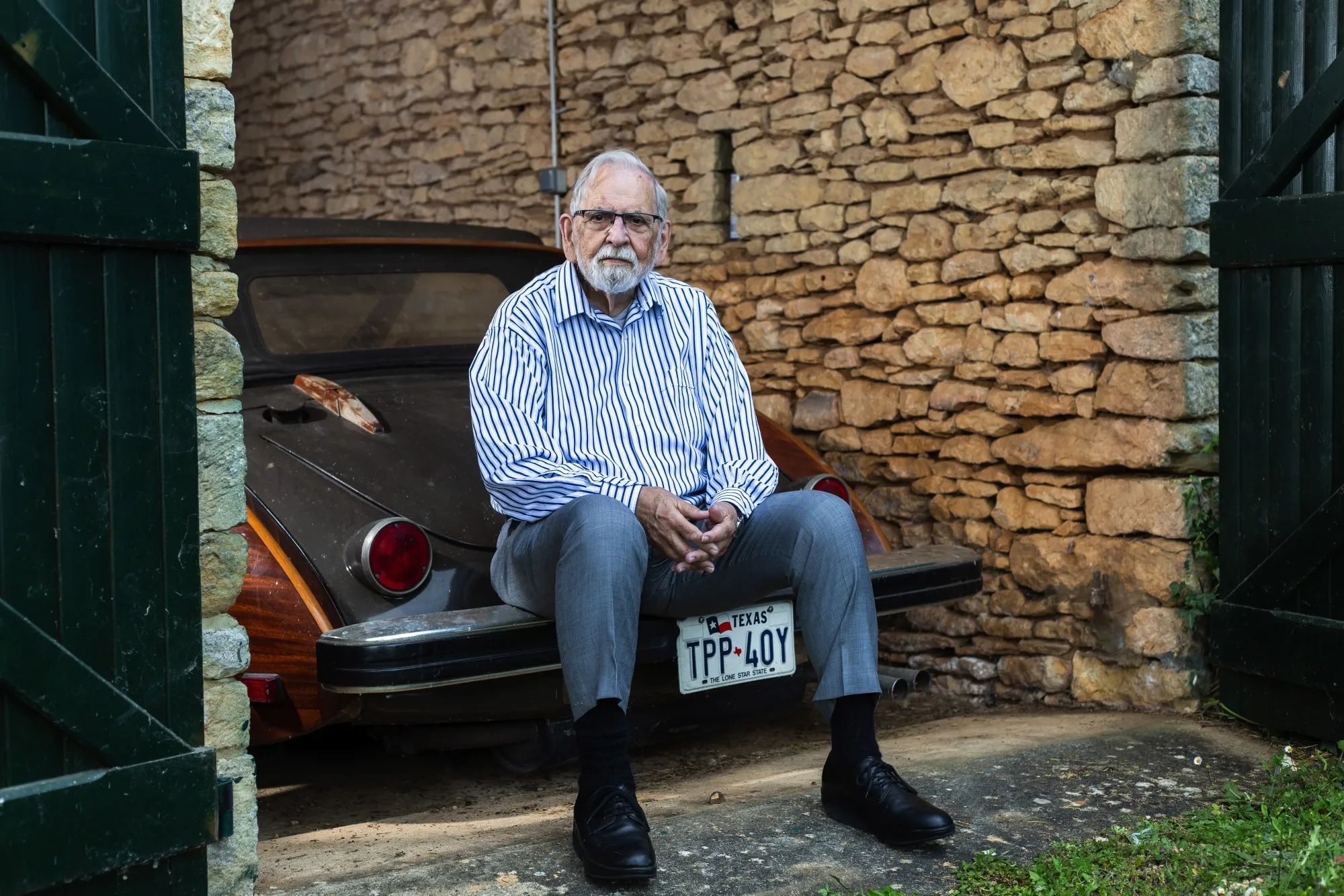 Robert Cumberford at home with his prototype Martinique 002.