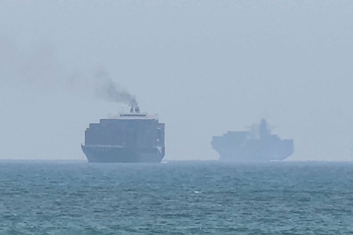 US, Iran Check the Oil Price Before Pushing Limits
