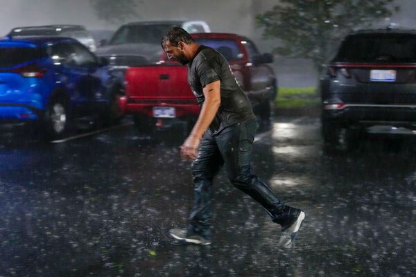 Heavy rain in Tampa, on Oct. 9.