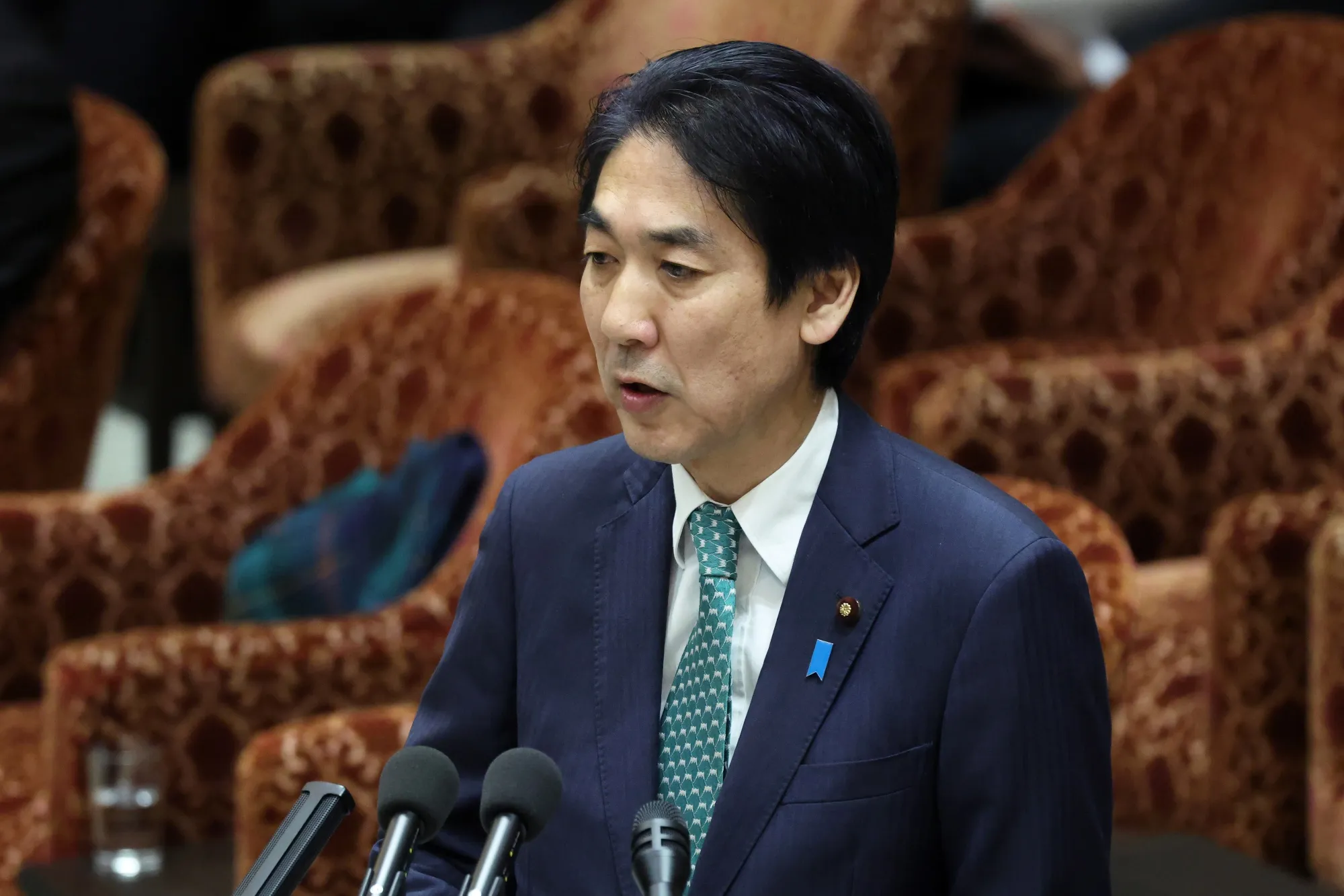 城内成長戦略相「政府が低金利を促しているとの報道は事実無根」 日銀への圧力観測を否定