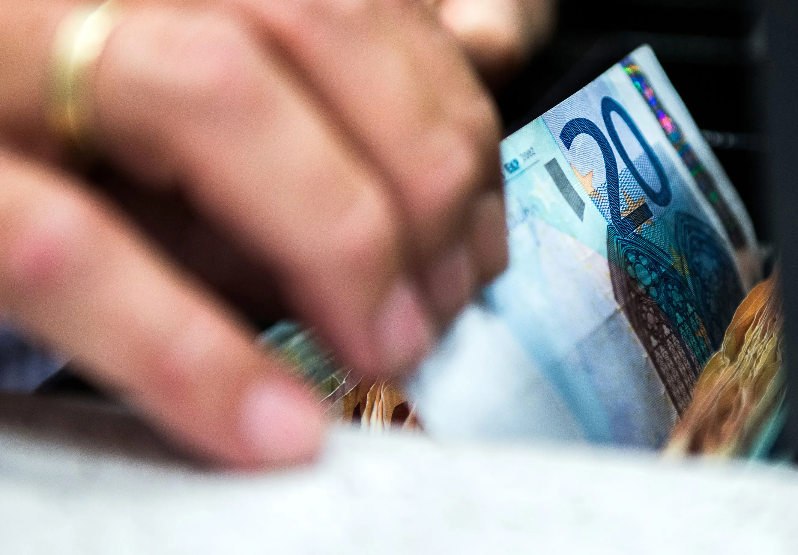 1479383220_EUROS