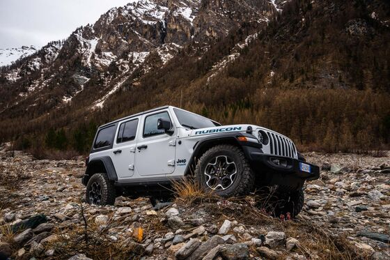 This Rugged Off-Road Hybrid Is Jeep’s Bridge to the Future