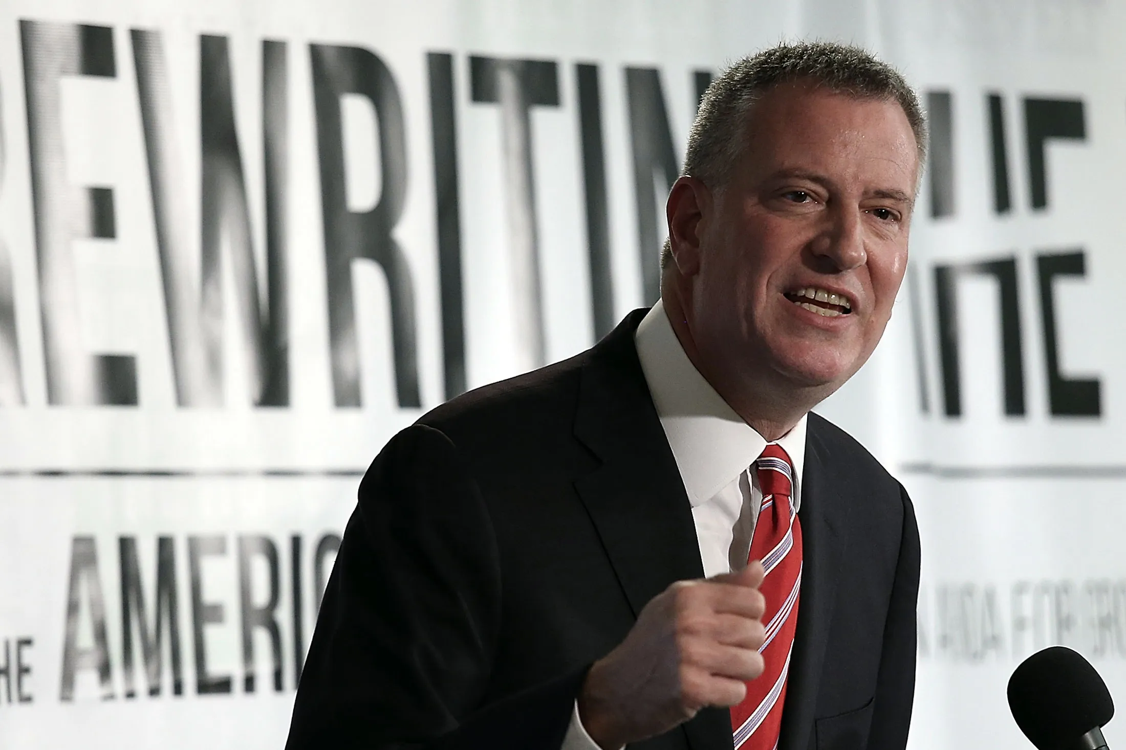 Bill de Blasio.
