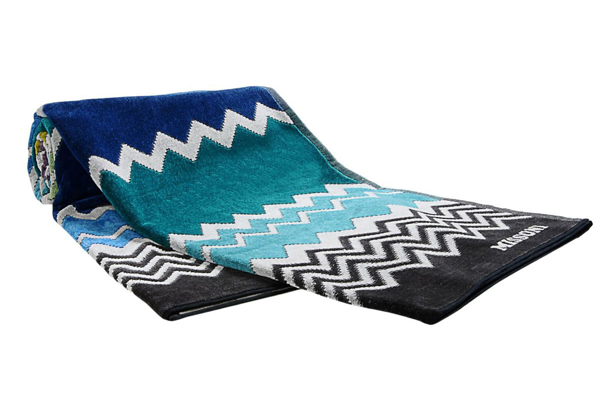 Seven Luxurious Beach Towels to Match Your JetSet Lifestyle Bloomberg