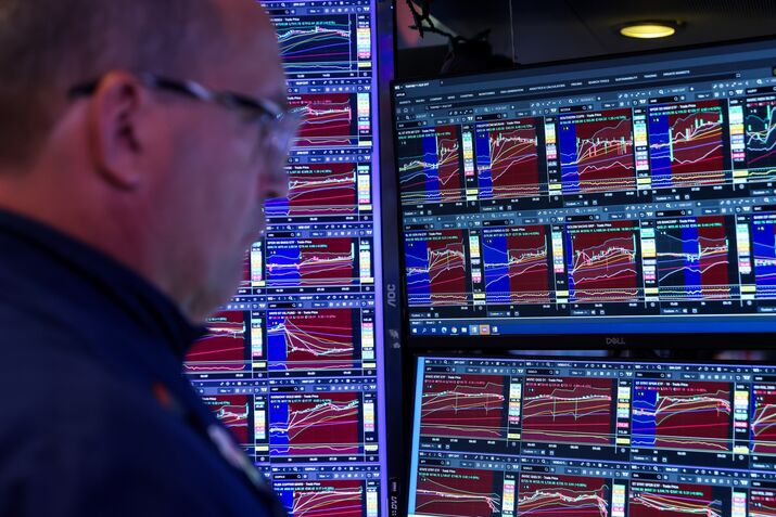 Stocks Rise Toward Record As Iran Peace Hopes Hold