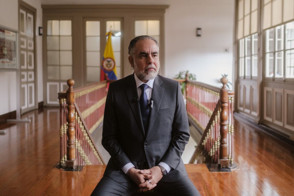 Petro’s Top Fixer Sees Congress Hiking Taxes on Rich Colombians