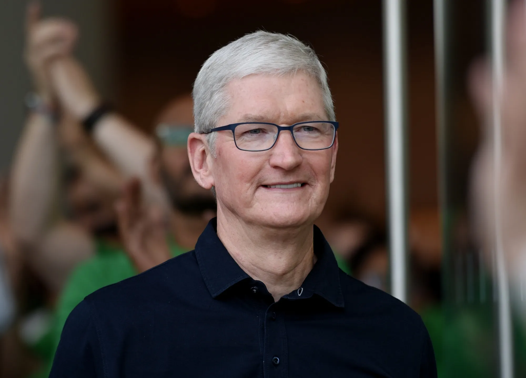 Apple (AAPL) Stock: Tim Cook Gets $41 Million In Biggest Share Sale ...