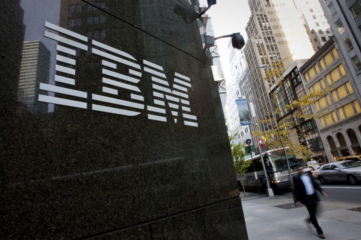 bloomberg.com - Brody Ford - IBM Expands Hybrid Cloud Service, Targeting Banks, Health Care
