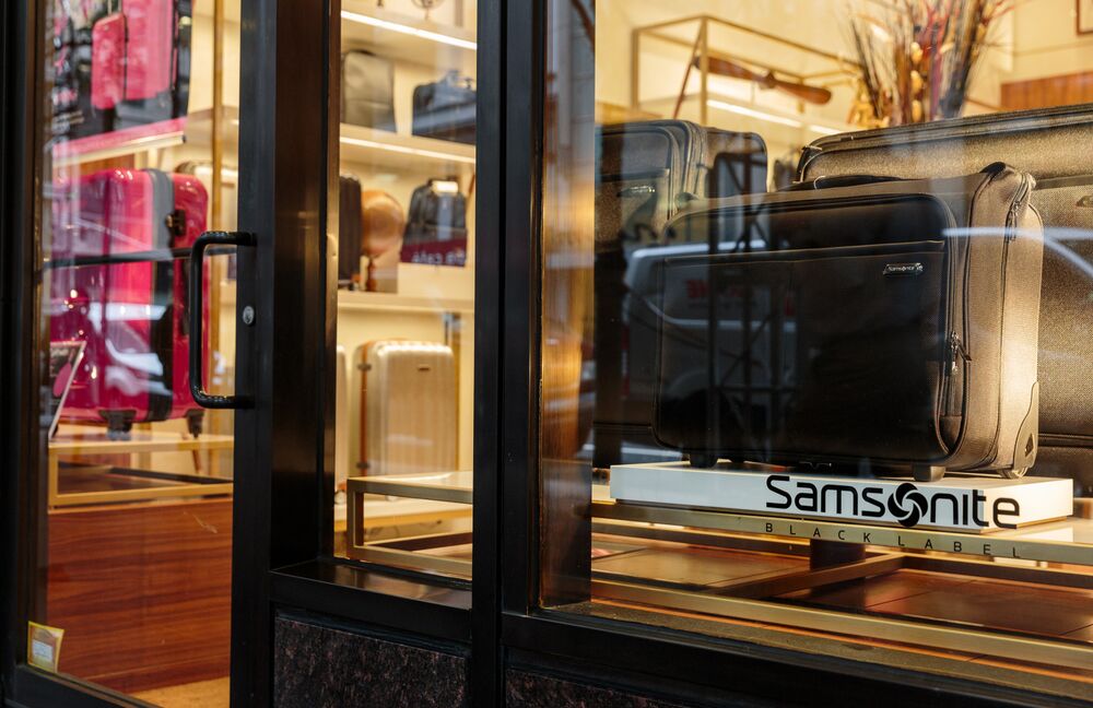 samsonite retailers