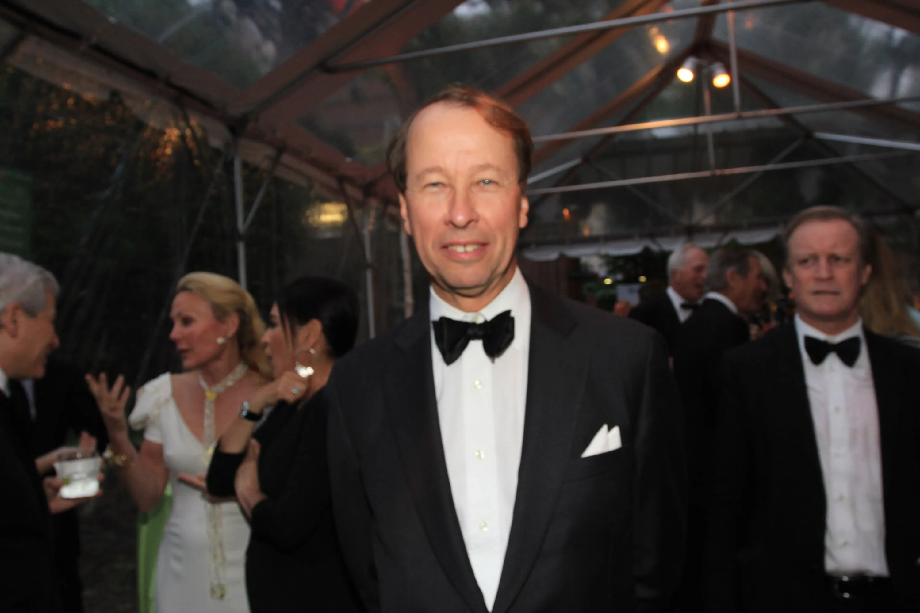 カーライル絶好機到来、アポロ「最悪はこれから」－原油相場 - Bloomberg