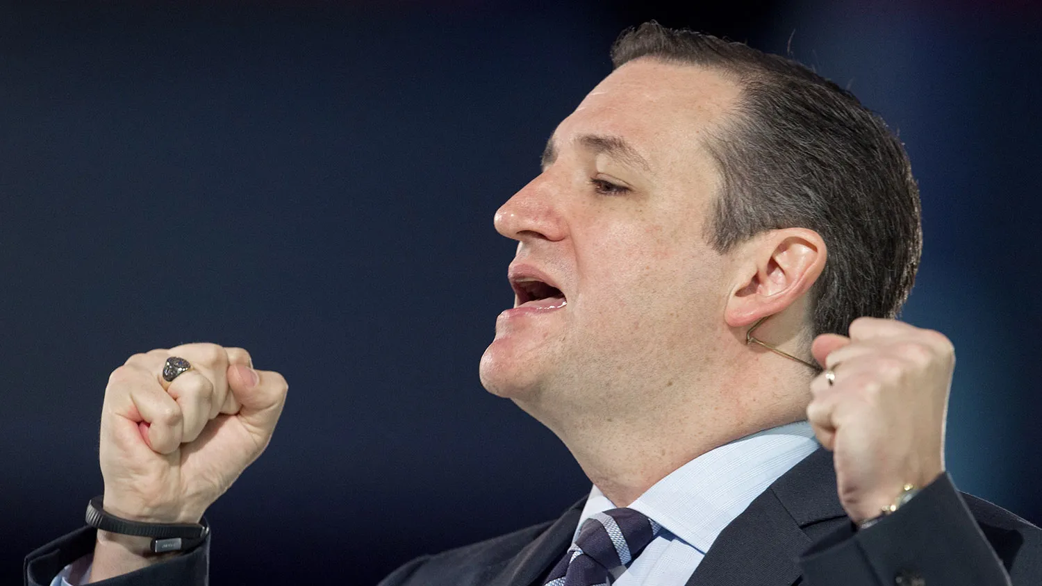 US Senator Ted Cruz(R-TX) delivers remarks announcing his candidacy for the Republican nomination to run for US president March 23, 2015, inside the Vine Center at Liberty University, in Lynchburg, Virginia.
