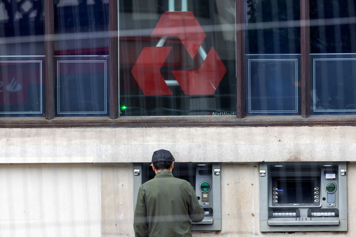 NatWest Lifts Guidance After Third-Quarter Profit Beats Estimate NatWest Lifts Guidance After Third-Quarter Profit Beats Estimate