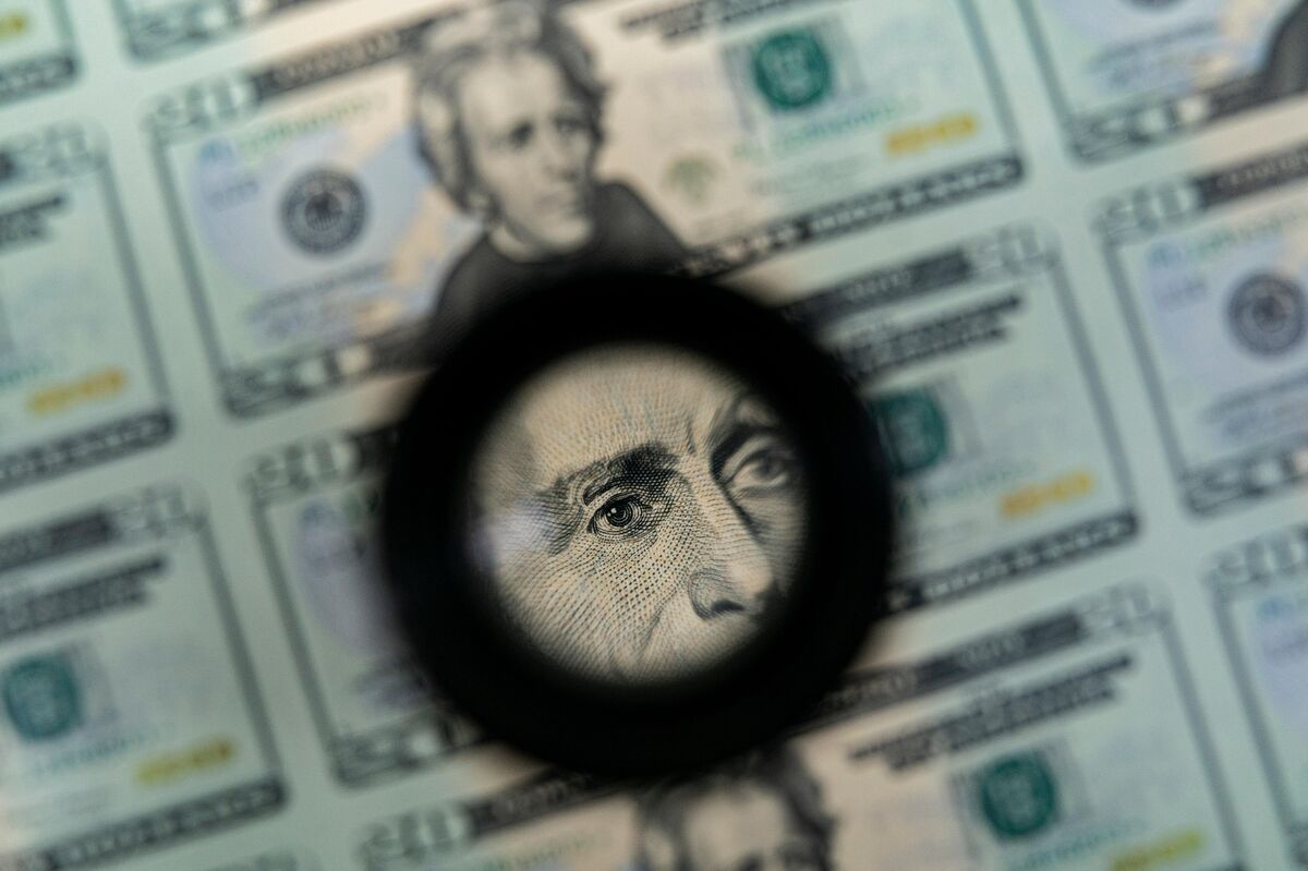 ⚫️ BLOOMBERG: JPMorgan prevede un indebolimento del dollaro nel 2024, ma avverte sui rischi di scommesse sui tassi d'interesse