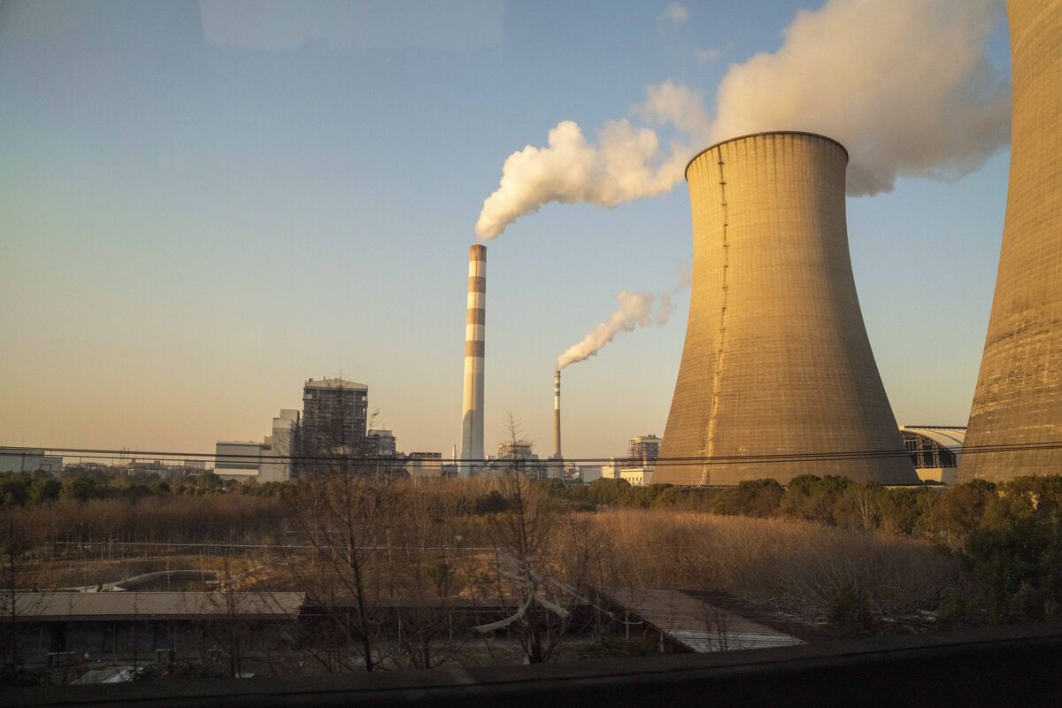 bloomberg.com - China and India Both See Rare Slide in Coal Power Output, Report Finds