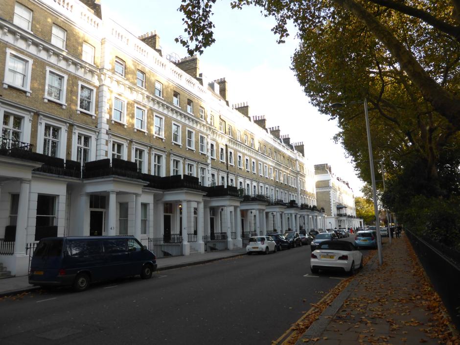 Premium parts of central London such as Chelsea have seen the clearest drops in real estate prices.