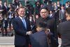 韓国の文在寅大統領と北朝鮮の金正恩朝鮮労働党委員長