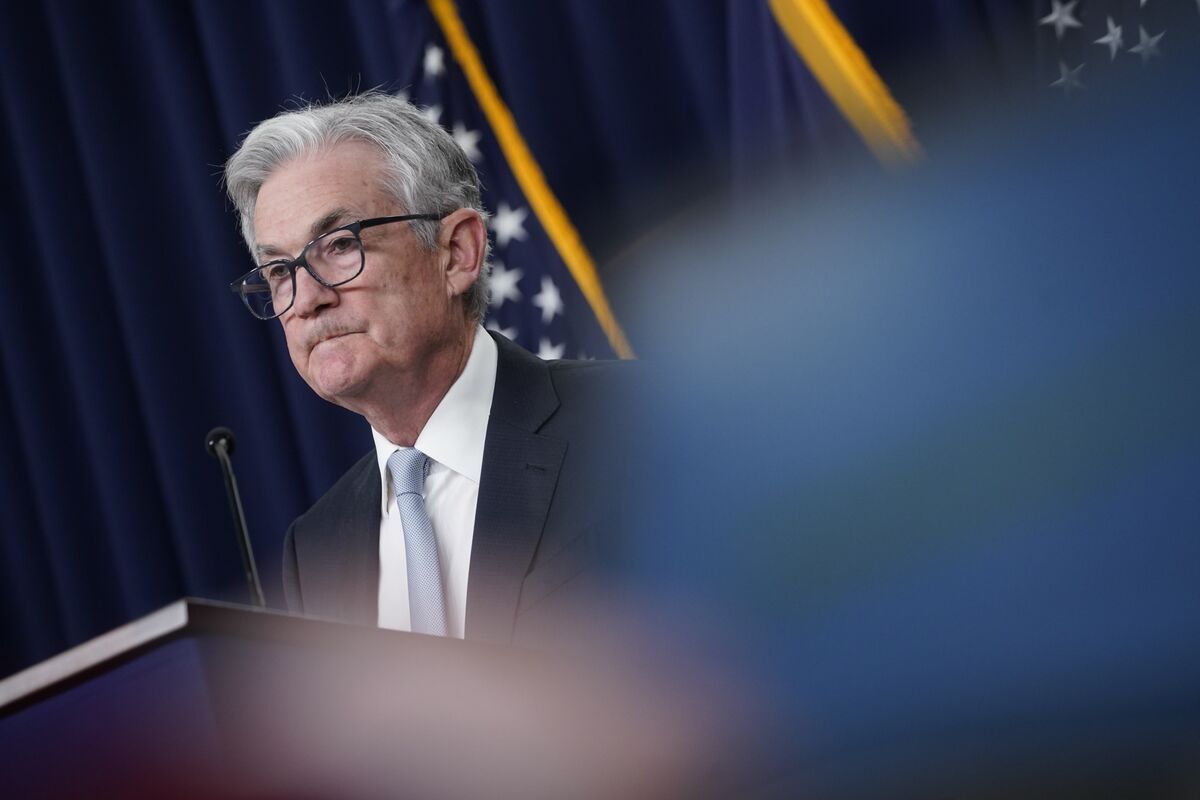 FOMC Suggests Slower Rate Hikes, Higher Than Previously Expected End Point – Bloomberg