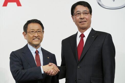Toyota Expands Tie-Up With Mazda to Share Auto Technology
