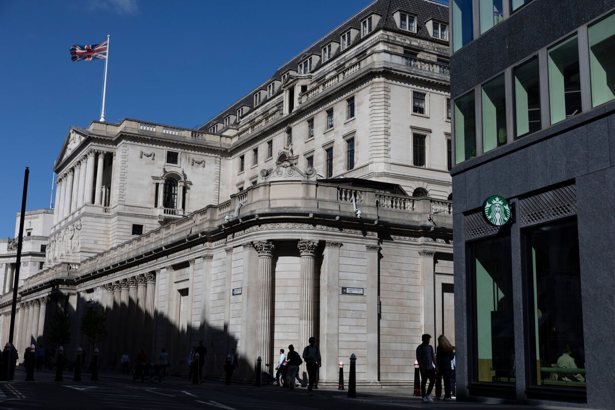 
                            UK Inflation Risk Looks More 2011 Than 2022 for Bank of England