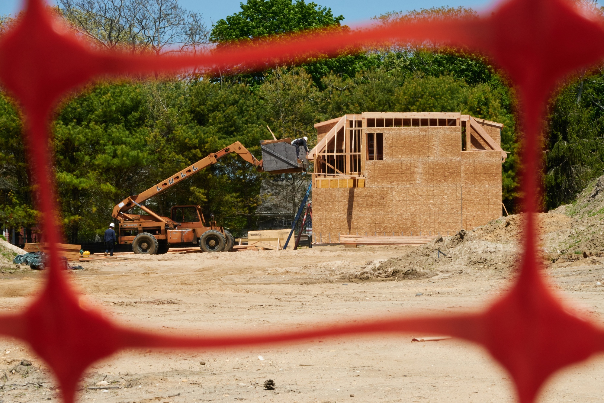 US Homebuilder Sentiment Declines for a Third Straight Month Bloomberg